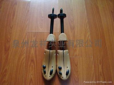 张大鞋撑 福建森龙公司的匠心之作